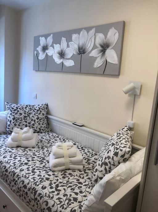 Apartamento Junto A Catedral Apartment Granada Bagian luar foto