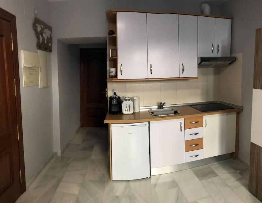 Apartamento Junto A Catedral Apartment Granada Bagian luar foto